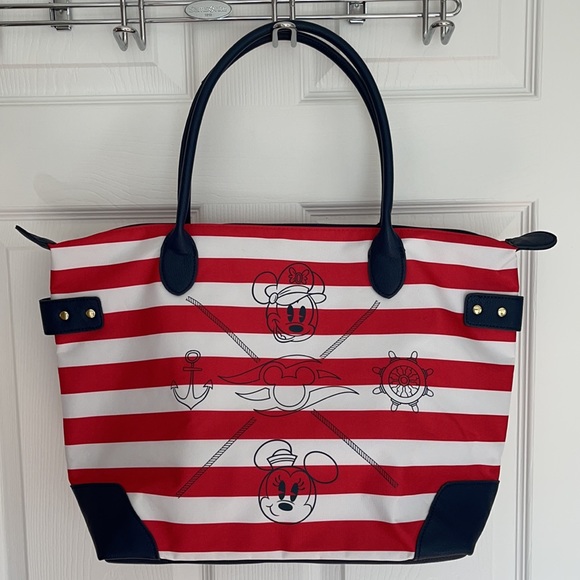 Disney Toes Bag - Picture 2 of 11